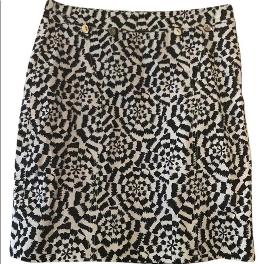 Geometric Patterned Ruffled Back Skirt - image 1